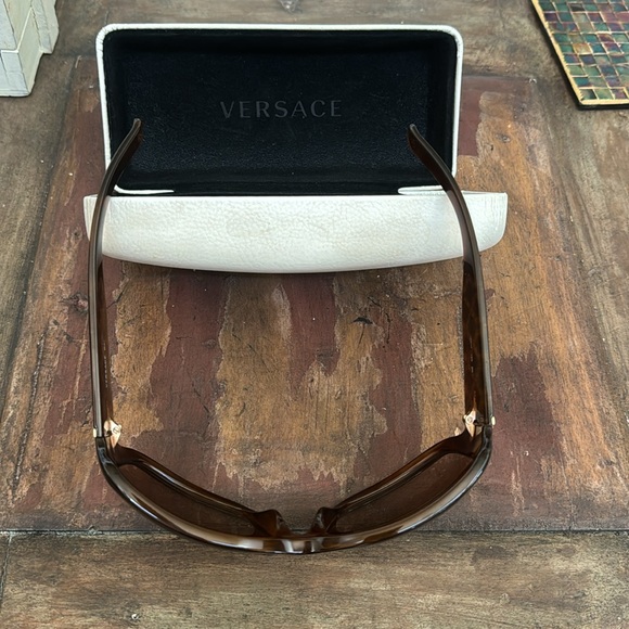 Versace sunglasses - Picture 5 of 5